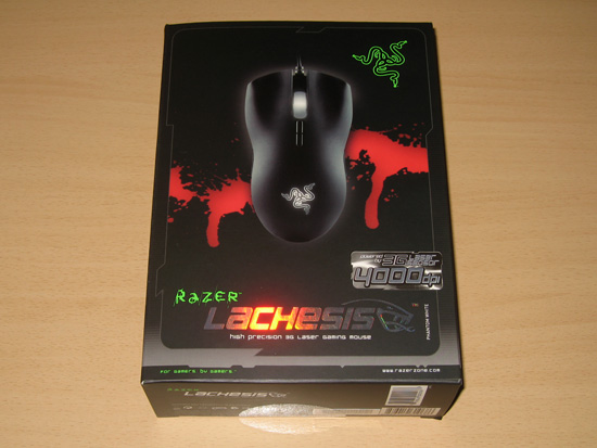 Вид спереди на упаковку Razer Lachesis