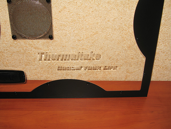 Выгравированная надпись «Thermaltake cool <i/>all your life»» title=»Выгравированная надпись «Thermaltake cool <i>all</i> your life»» /></a><p class=