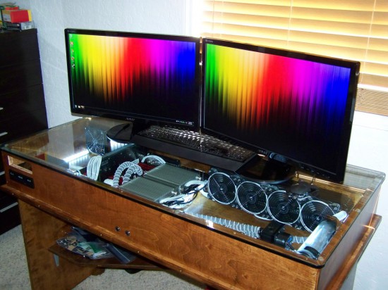 Общий вид готового проекта Classic Computer Desk с мониторами