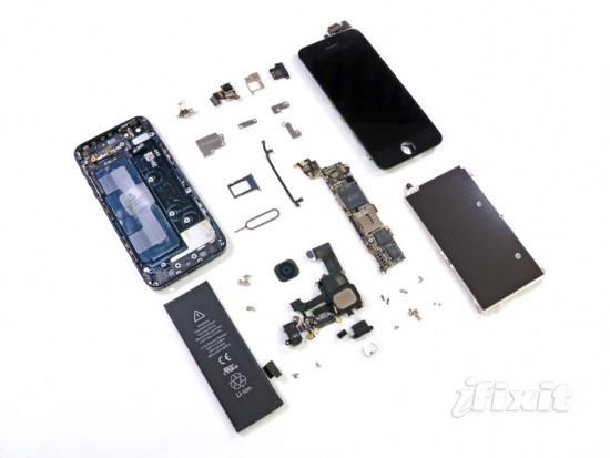 The new iPhone 5 in a fully disassembled state