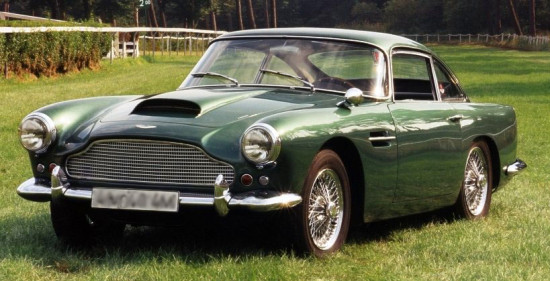 Aston Martin DB4 — шедевр британского автопрома, с которыми корпус от Streacom делит название