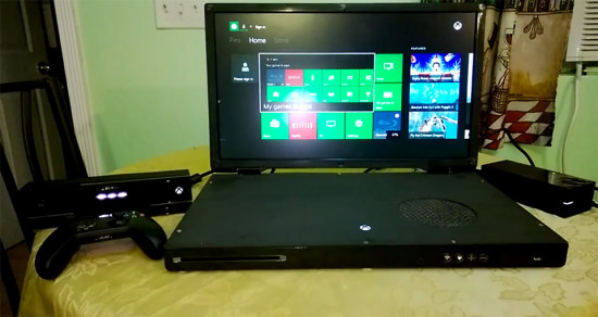 Фотография проекта Xbox One Laptop в открытом виде