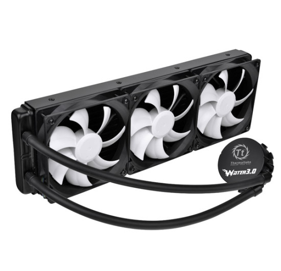 Общий вид готовой СВО Thermaltake Water 3.0 Ultimate