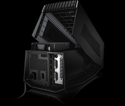 Alienware Graphics Amplifier с поднятой крышкой